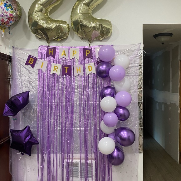 Lilac runner with pearls, 14 feet long by 6 feet wide like new - Picture 3 of 7